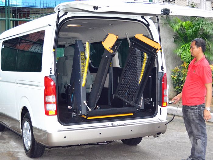 WL-D Series wheelchair lift for van